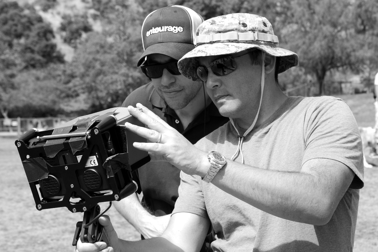 Director Doug Ellin (left) and Anthony Hardwick (right) shooting an episode of Entourage