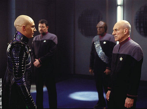 Still of Michael Dorn, Jonathan Frakes, Patrick Stewart and Tom Hardy in Star Trek: Nemesis (2002)