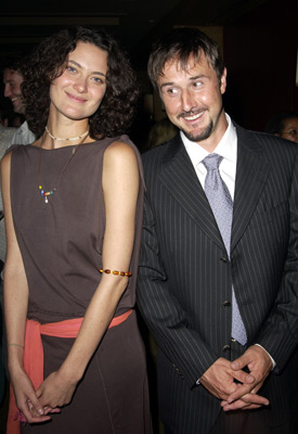 David Arquette and Shalom Harlow at event of Happy Here and Now (2002)