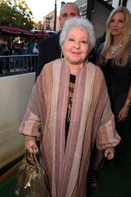 Estelle Harris at event of The Perfect Game (2009)