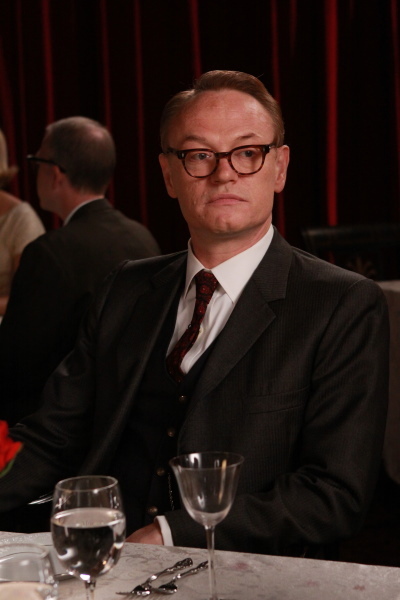 Still of Jared Harris in MAD MEN. Reklamos vilkai (2007)