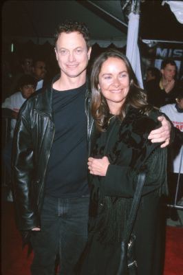 Gary Sinise and Moira Sinise at event of Mission to Mars (2000)