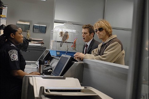 Still of Bret Harrison and Eric Christian Olsen in The Loop (2006)