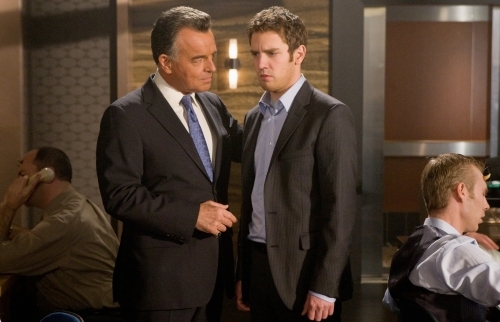 Still of Bret Harrison and Ray Wise in Reaper (2007)