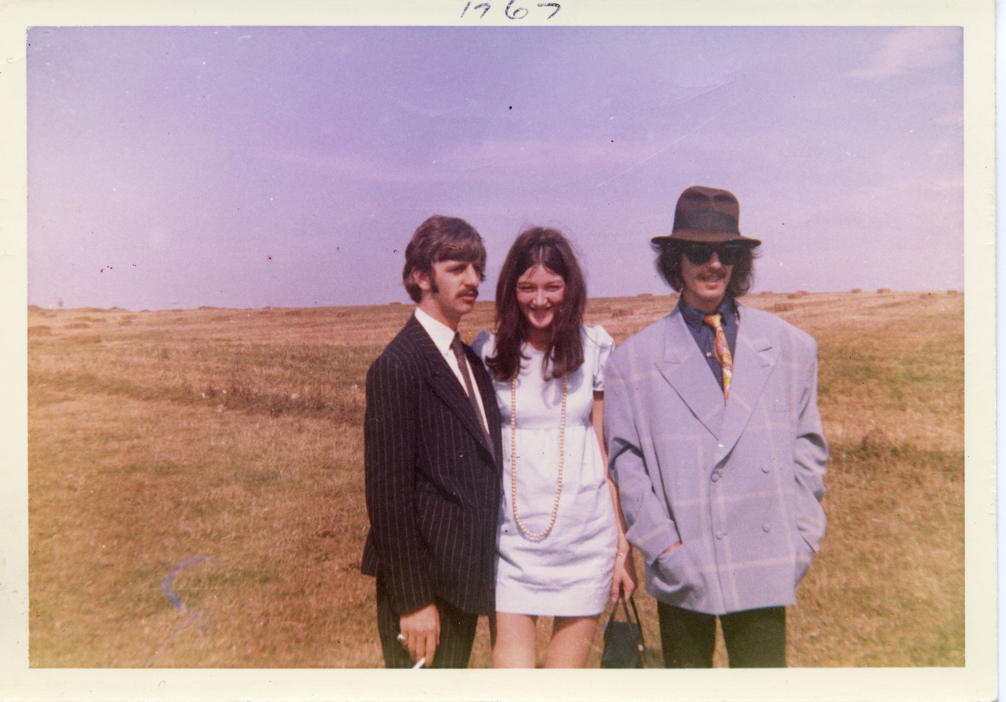 Still of George Harrison, Ringo Starr and Freda Kelly in Good Ol' Freda (2013)