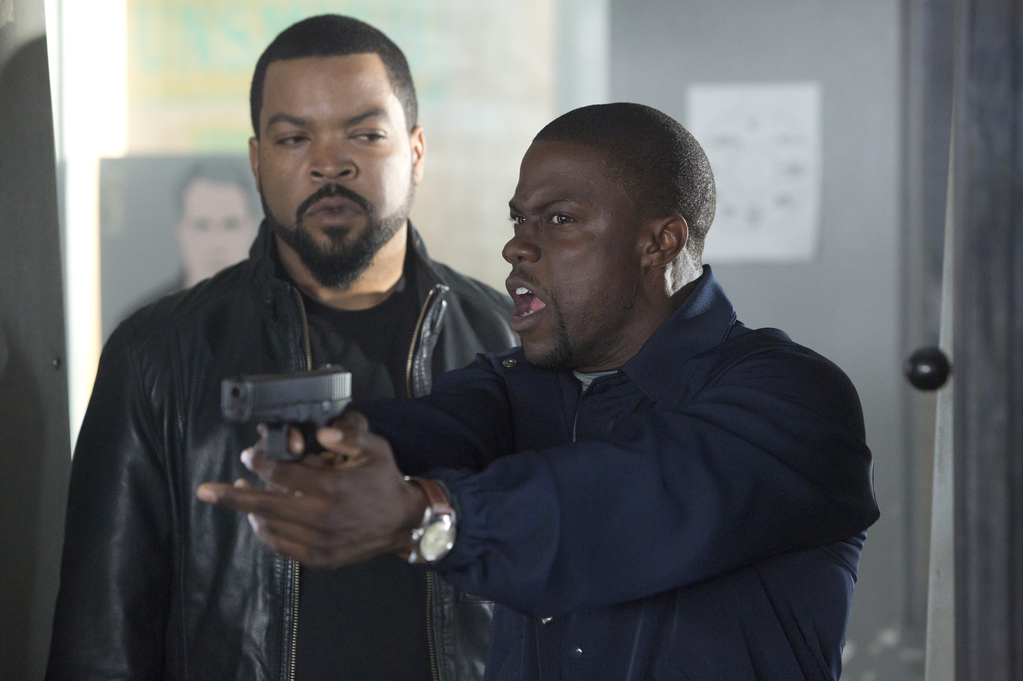 Still of Ice Cube and Kevin Hart in Ride Along (2014)