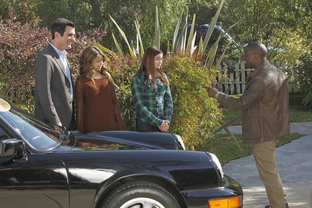 Still of Ty Burrell, Kevin Hart, Sarah Hyland and Ariel Winter in Moderni seima (2009)