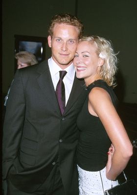 Cynthia Daniel and Cole Hauser at event of Tigerland (2000)