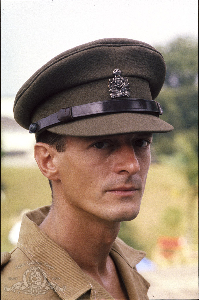 Still of Nigel Havers in Farewell to the King (1989)