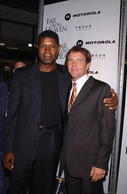 Dennis Quaid and Dennis Haysbert at event of Far from Heaven (2002)