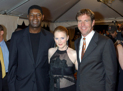 Julianne Moore, Dennis Quaid and Dennis Haysbert at event of Far from Heaven (2002)