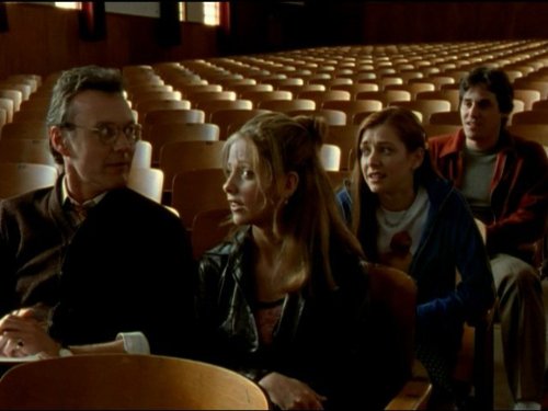 Still of Sarah Michelle Gellar, Alyson Hannigan, Nicholas Brendon and Anthony Head in Vampyru zudike (1997)