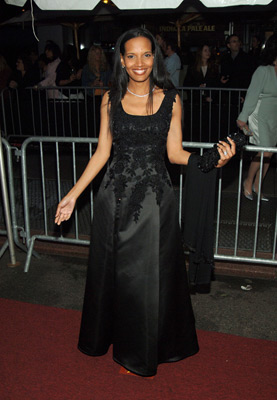 Shari Headley at event of The 32nd Annual Daytime Emmy Awards (2005)