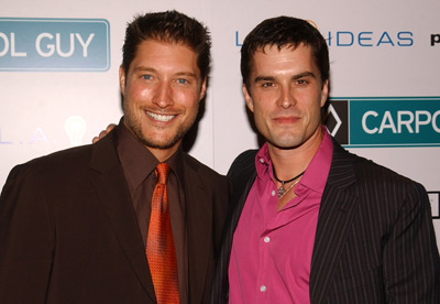 Rick Hearst and Sean Kanan at event of Carpool Guy (2005)