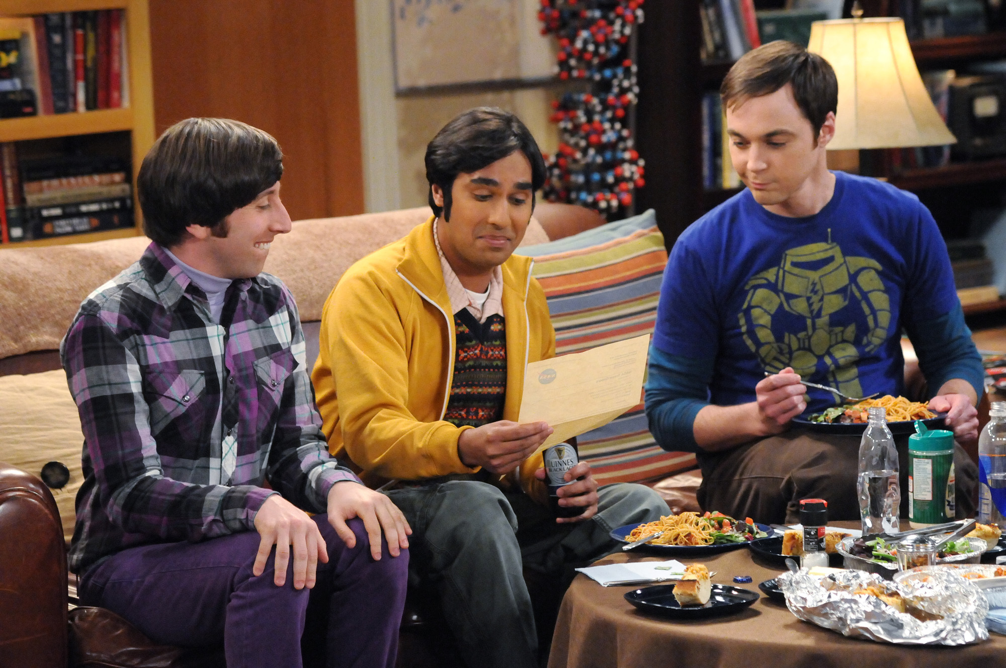 Still of Simon Helberg, Jim Parsons and Kunal Nayyar in Didziojo sprogimo teorija (2007)