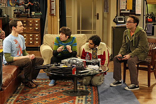 Still of Johnny Galecki, Simon Helberg, Jim Parsons and Kunal Nayyar in Didziojo sprogimo teorija (2007)