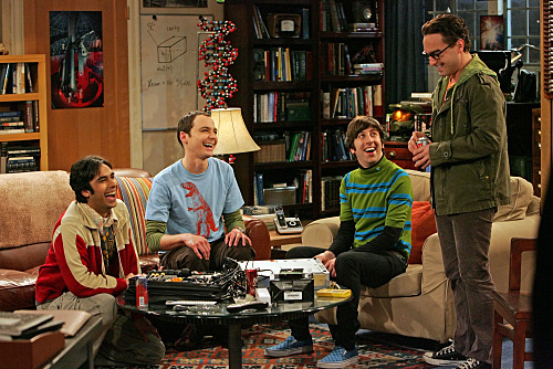 Still of Johnny Galecki, Simon Helberg, Jim Parsons and Kunal Nayyar in Didziojo sprogimo teorija (2007)