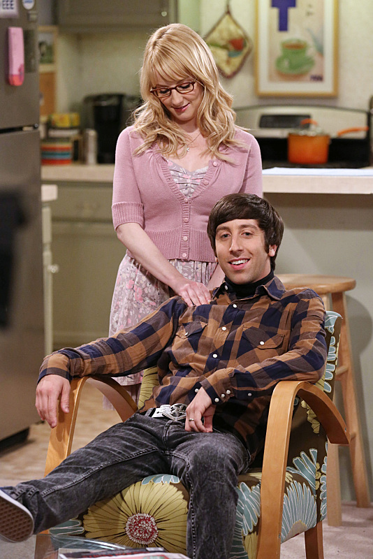 Still of Simon Helberg and Melissa Rauch in Didziojo sprogimo teorija (2007)