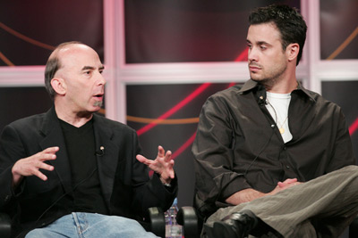 Freddie Prinze Jr. and Bruce Helford at event of Freddie (2005)