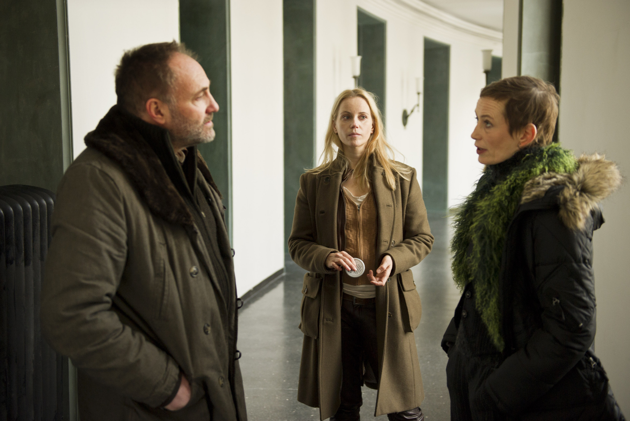 Still of Sarah Boberg, Kim Bodnia and Sofia Helin in Bron/Broen (2011)