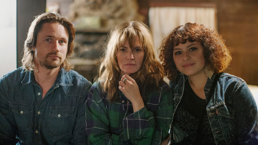 Still of Jennifer Jason Leigh, Martin Henderson and Alia Shawkat in The Moment (2013)