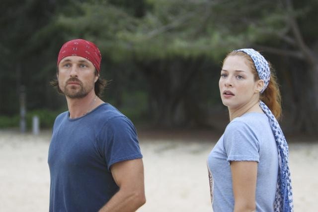 Still of Martin Henderson and Rachelle Lefevre in Off the Map (2011)