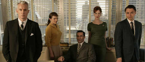 Still of Elisabeth Moss, Jon Hamm, Christina Hendricks, Vincent Kartheiser and John Slattery in MAD MEN. Reklamos vilkai (2007)