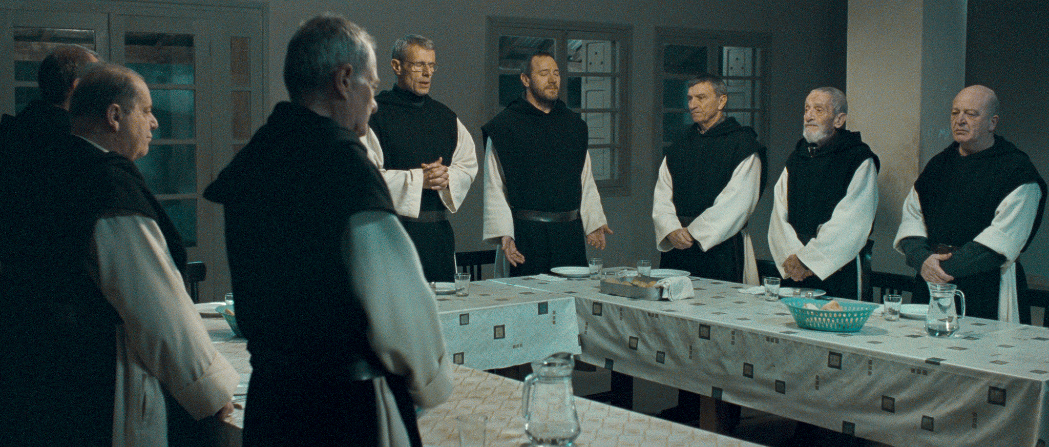 Still of Jacques Herlin, Jean-Marie Frin, Philippe Laudenbach, Loïc Pichon, Olivier Rabourdin and Lambert Wilson in Des hommes et des dieux (2010)