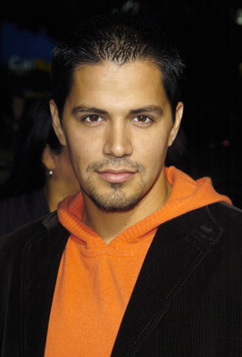 Jay Hernandez at event of Penktadienio vakaro ziburiai (2004)