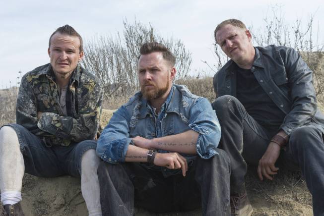 Still of Michael Rapaport, A.J. Buckley and Damon Herriman in Justified (2010)