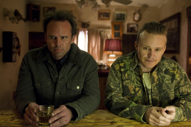 Still of Walton Goggins and Damon Herriman in Justified (2010)