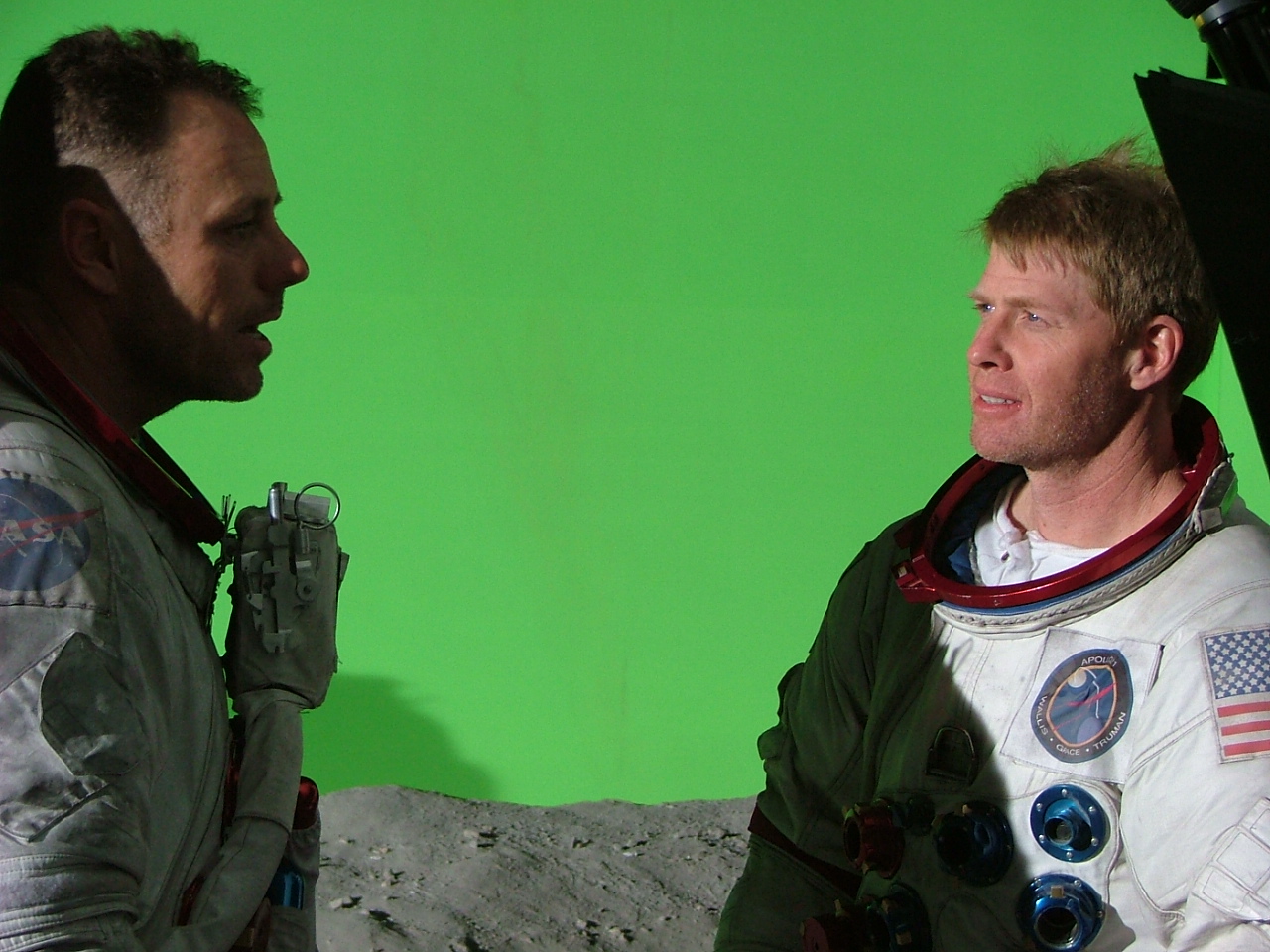 Gary Hershberger talks with Scott Wilder filming Tom Hanks' Magnificent Desolation: Walking on the Moon 3D.