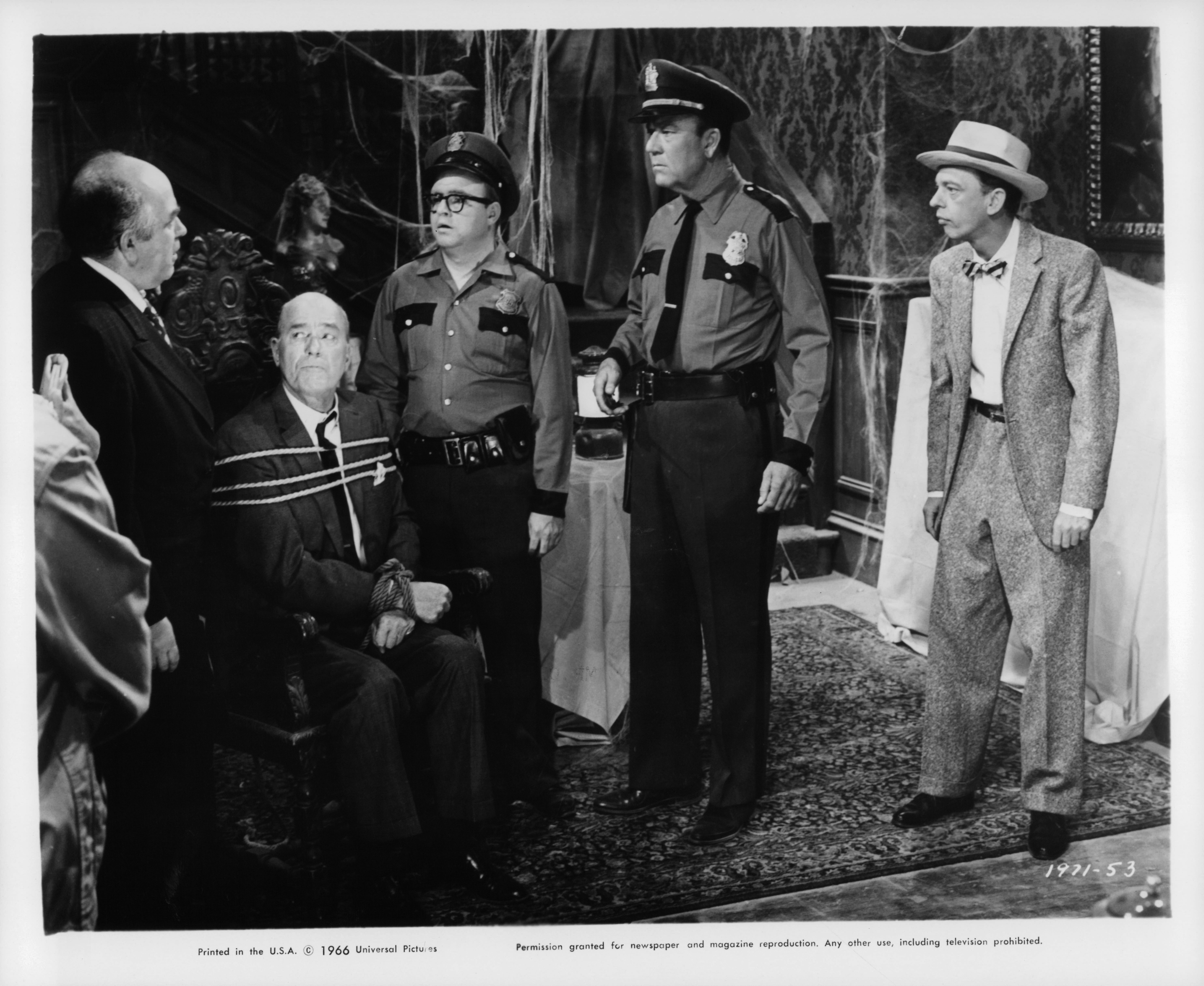 Still of Jim Begg, Harry Hickox, Don Knotts, Philip Ober and Liam Redmond in The Ghost and Mr. Chicken (1966)
