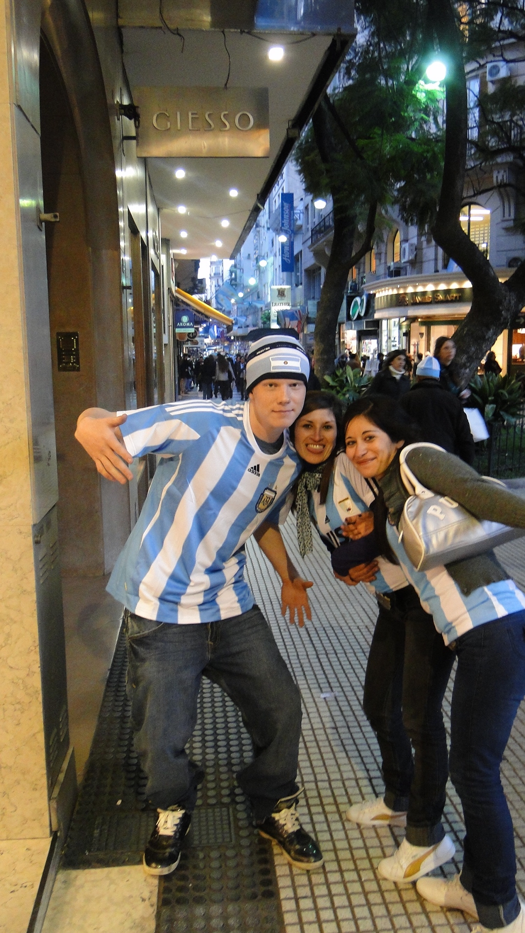 Adam Hicks in Buenos Aires
