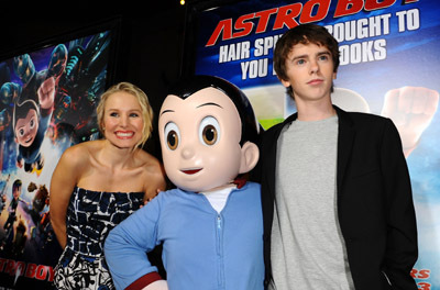 Kristen Bell and Freddie Highmore at event of Astro Boy (2009)