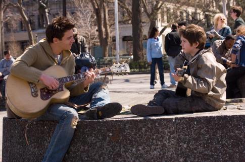 Still of Jonathan Rhys Meyers and Freddie Highmore in August Rush (2007)