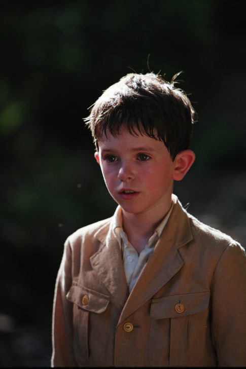 Still of Freddie Highmore in Deux frères (2004)