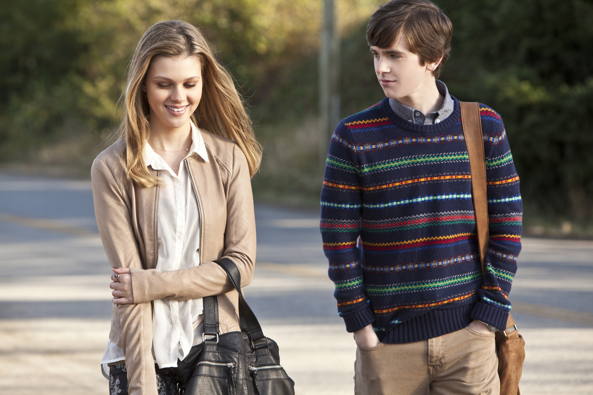 Still of Freddie Highmore and Nicola Peltz in Bates Motel (2013)