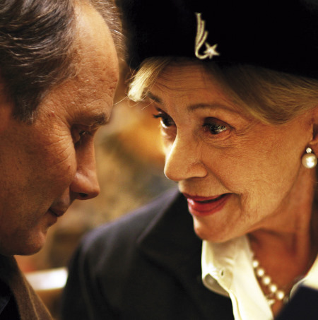 Still of Hippolyte Girardot and Jeanne Moreau in Plus tard (2008)