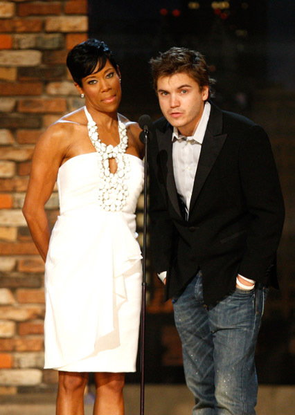 Regina King and Emile Hirsch