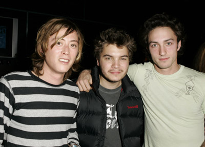 Emile Hirsch, Ace Norton and Matthew Smiley at event of Alfa gauja (2006)