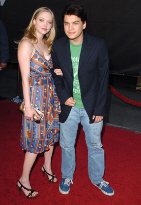 Emile Hirsch and Amanda Seyfried at event of Lords of Dogtown (2005)