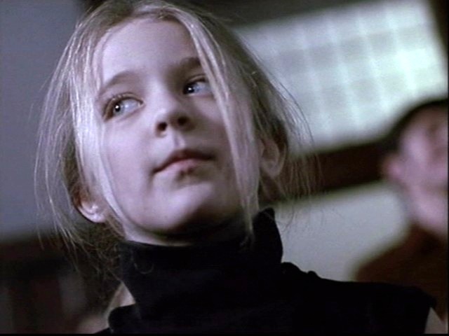 Hallee Hirsh as Young Ellen (a young Rene Zellwegger) in One True Thing (2008) in which she performed opposite William Hurt and Meryl Streep