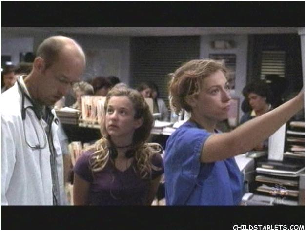 Hallee Hirsh as Rachel Greene on ER with Anthony Edwards and Alex Kingston