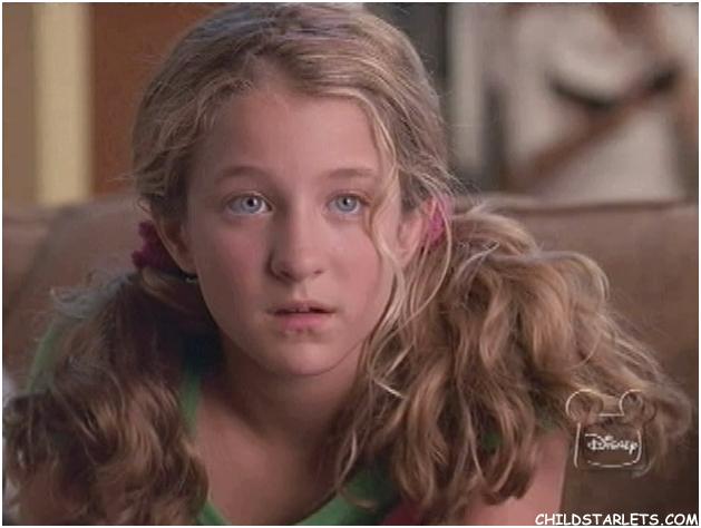 Hallee Hirsh as Allie Thompson, star of Disney Channel's The Ultimate Christmas Present (2002). Won Best Actress Young Artist Award