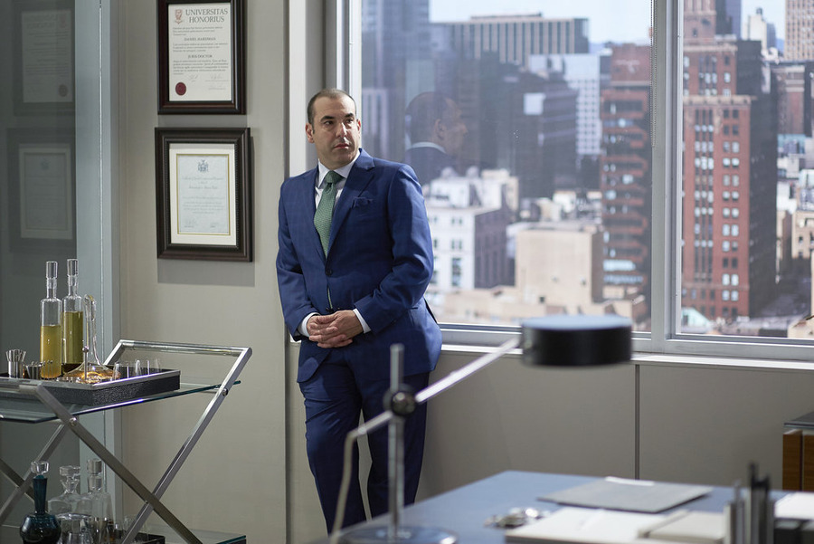 Still of Rick Hoffman in Suits (2011)