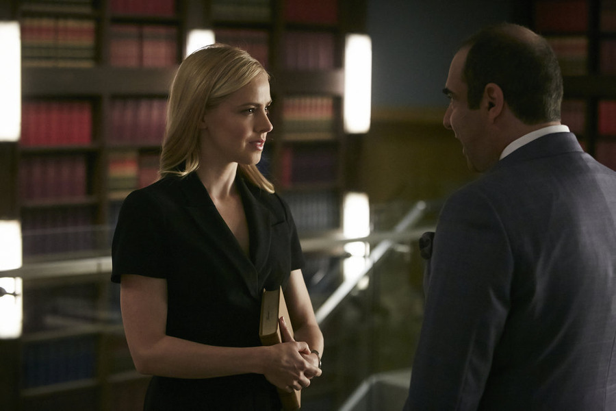 Still of Rick Hoffman and Amanda Schull in Suits (2011)