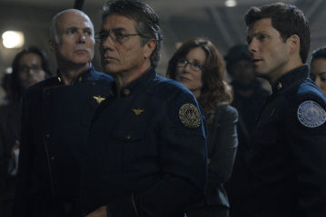 Still of Mary McDonnell, Edward James Olmos, Jamie Bamber and Michael Hogan in Battlestar Galactica: Razor (2007)