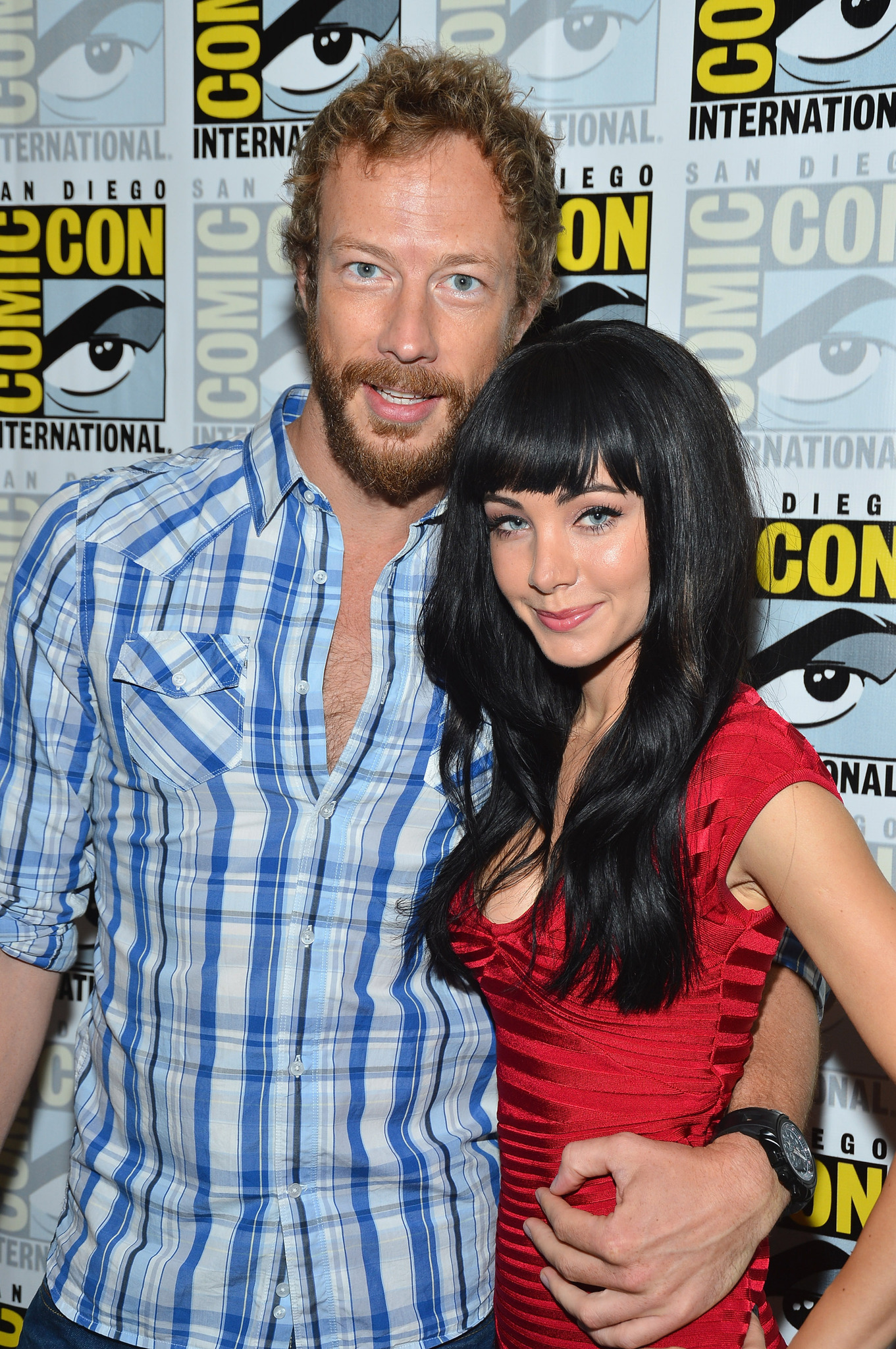 Kris Holden-Ried and Ksenia Solo at event of Lost Girl (2010)