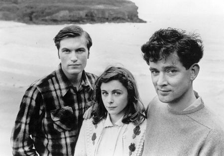 Stephen Holland, Siobhan Gerraghy, Robert Hines in Echoes (1987)